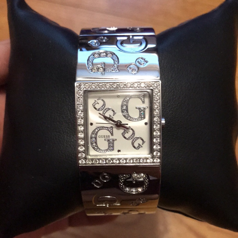 Guess Silver Block Women’s Watch